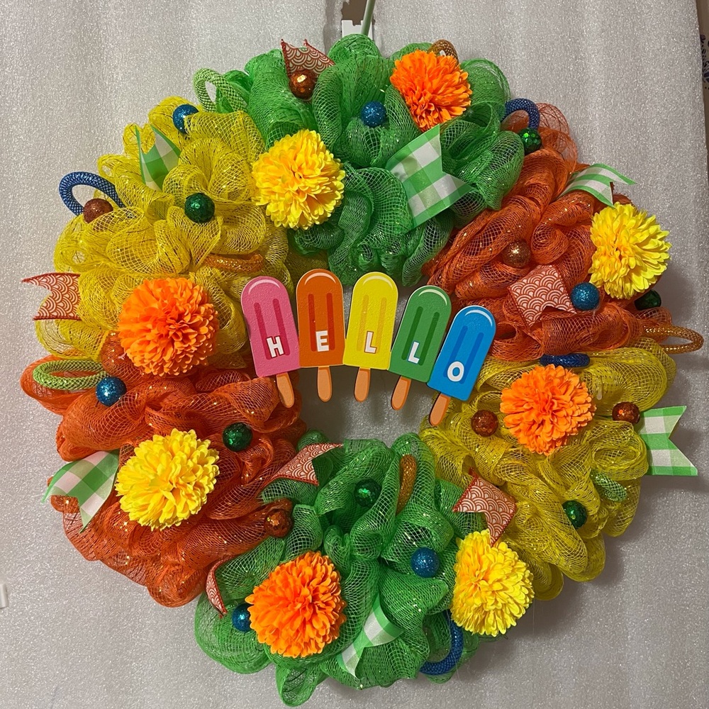Colorful Mesh Wreath with Hello Sign